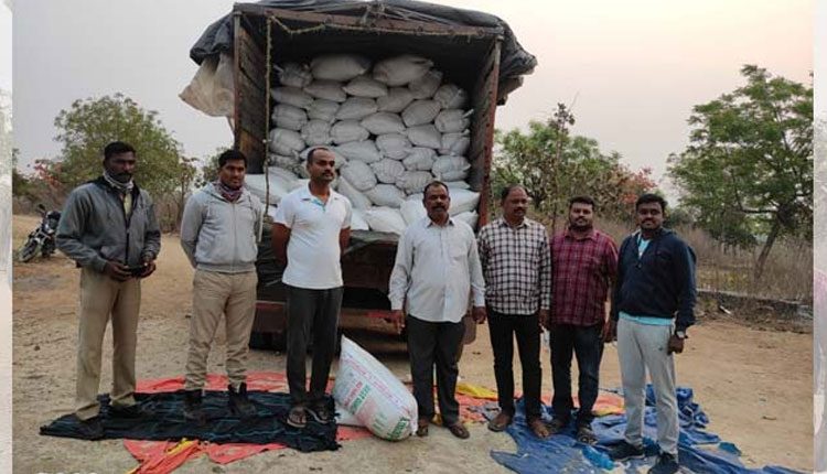 200 క్వింటాళ్ల రేషన్‌ బియ్యం పట్టివేత