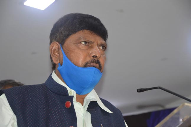 దీదీపై దాడి చేసిందెవ‌రో తెలియ‌దు :  కేంద్ర మంత్రి