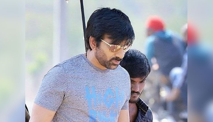 ఖిలాడీ ఎక్క‌డ చ‌క్క‌ర్లు కొడుతున్నాడో తెలుసా..?