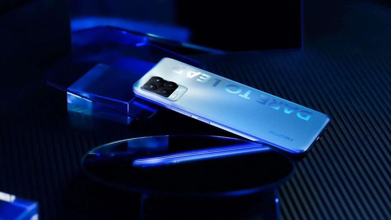 రియల్‌మీ 8 సిరీస్‌ ఫస్ట్‌ సేల్‌ షురూ