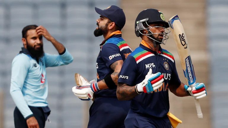 ఇంగ్లాండ్‌తో తొలి వన్డే: ప్చ్‌..గబ్బర్‌ 98 ఔట్‌