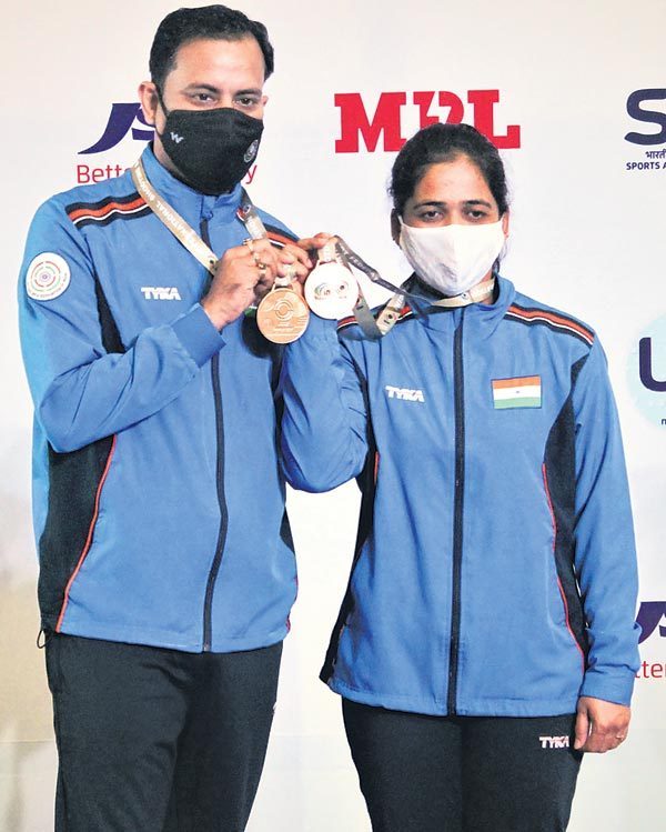 భారత్‌ పతక జోరు