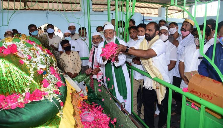 అన్ని మతాలకు సమాన ప్రాతినిథ్యం ‌