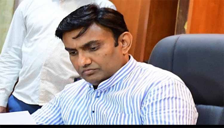 మీకు ద‌మ్ముంటే ఏక‌ప‌త్నీవ్ర‌తుల‌ని నిరూపించుకోండి.. ఎమ్మెల్యేల‌కు మంత్రి స‌వాల్‌