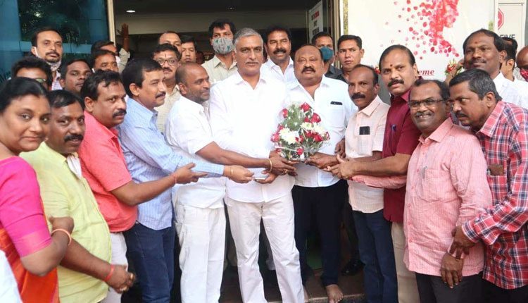 వాణీదేవికి టీజీవోల సంపూర్ణ మద్దతు