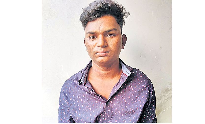 టిక్‌టాక్‌ పరిచయం.. కొంపముంచింది