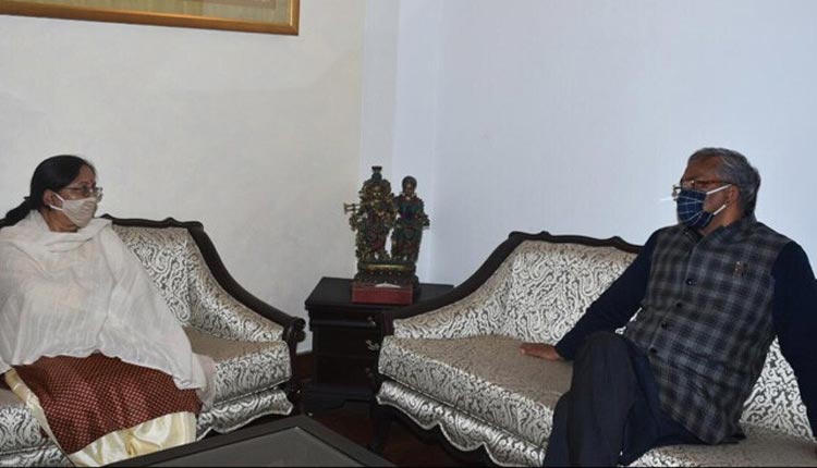 మ‌రికాసేప‌ట్లో ఉత్త‌రాఖండ్ సీఎం రాజీనామా !