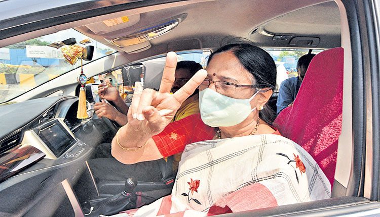 కీలకంగా మారిన రెండో ప్రాధాన్యత ఓట్లు..