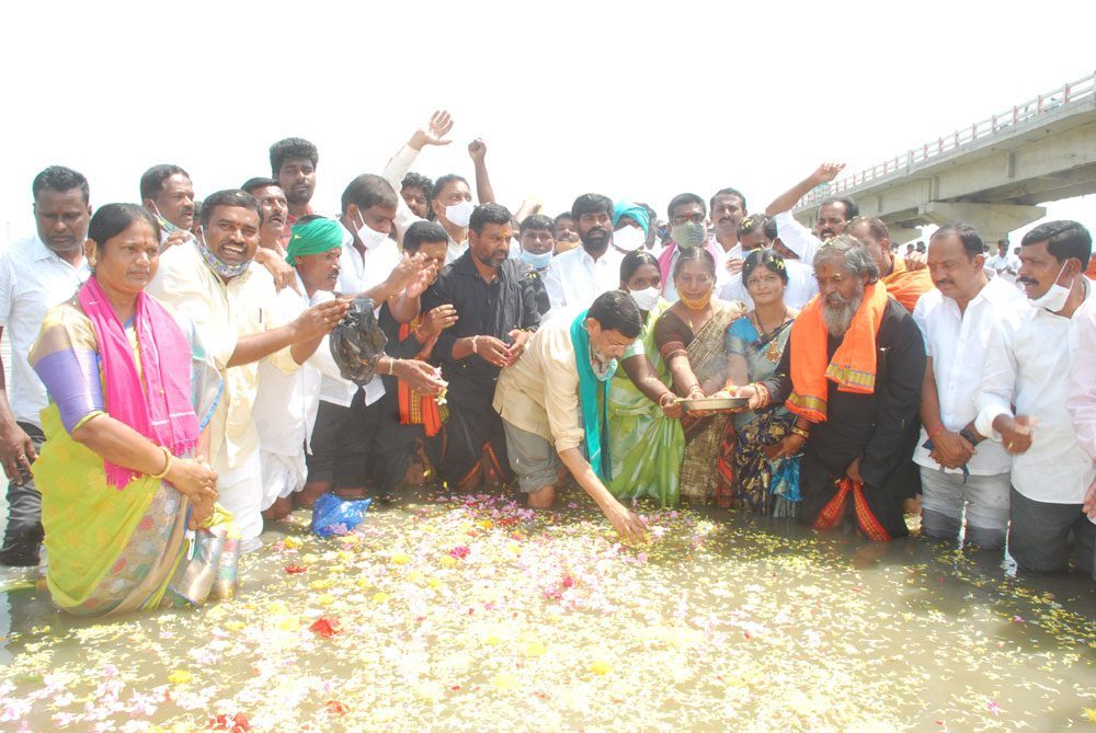 ఎగువ మానేరుకు కూడవెల్లిన గోదారి