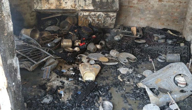 అగ్నిప్రమాదంలో ఇల్లు దగ్ధం