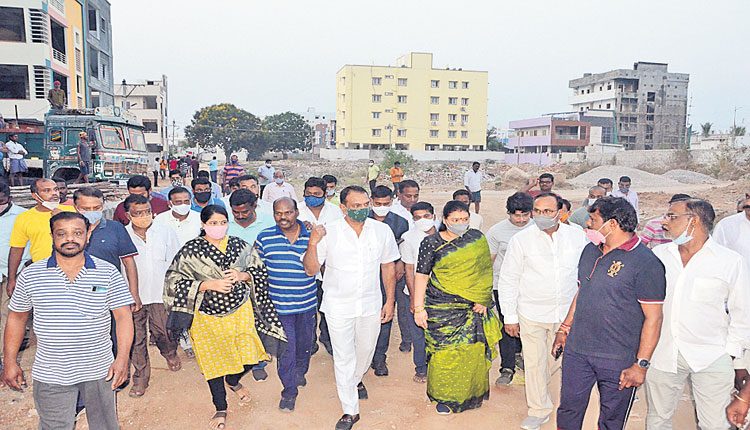 ప్రణాళికాబద్ధంగా అభివృద్ధి పనులు