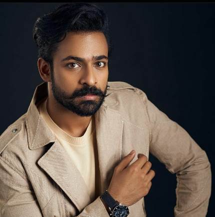 ఆ చూపులతోనే…!