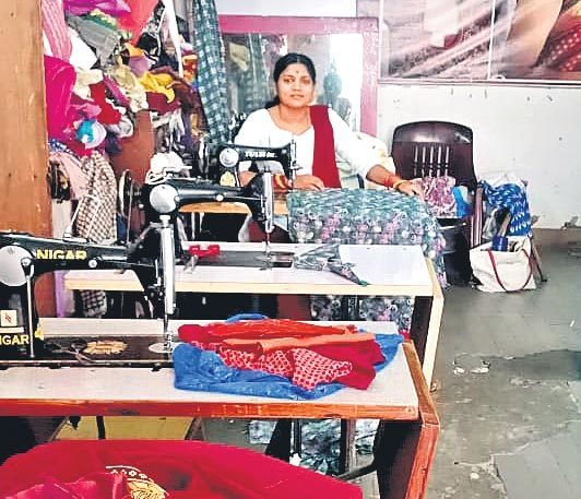 బీసీలకు వరం కేసీఆర్ ఆపద్బంధు