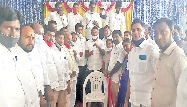 క్రీడలతోనే మానసిక ఉల్లాసం