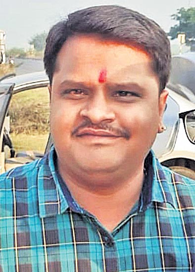 ఉద్యోగాలిప్పిస్తానని 3 కోట్లు వసూలు