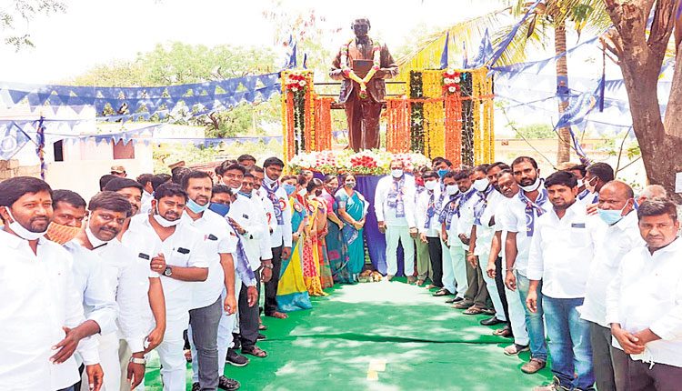 చిన్న జిల్లాల ఏర్పాటుతో అభివృద్ధి