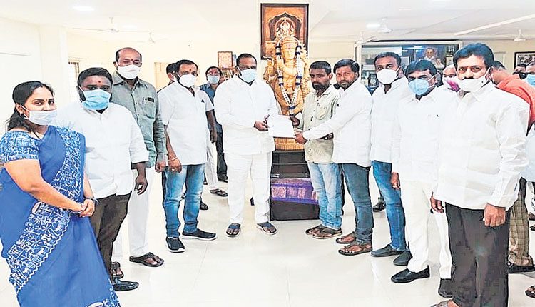 పేదల సంక్షేమానికి రాష్ట్ర ప్రభుత్వం కృషి