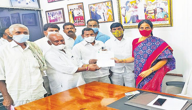 అభివృద్ధి, సంక్షేమానికి పెద్దపీట