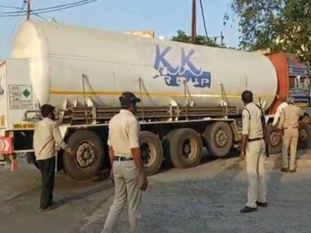 కరోనా ఎఫెక్ట్‌ : ఆక్సిజన్‌ కోసం రెండు రాష్ట్రాల తగువులాట..!