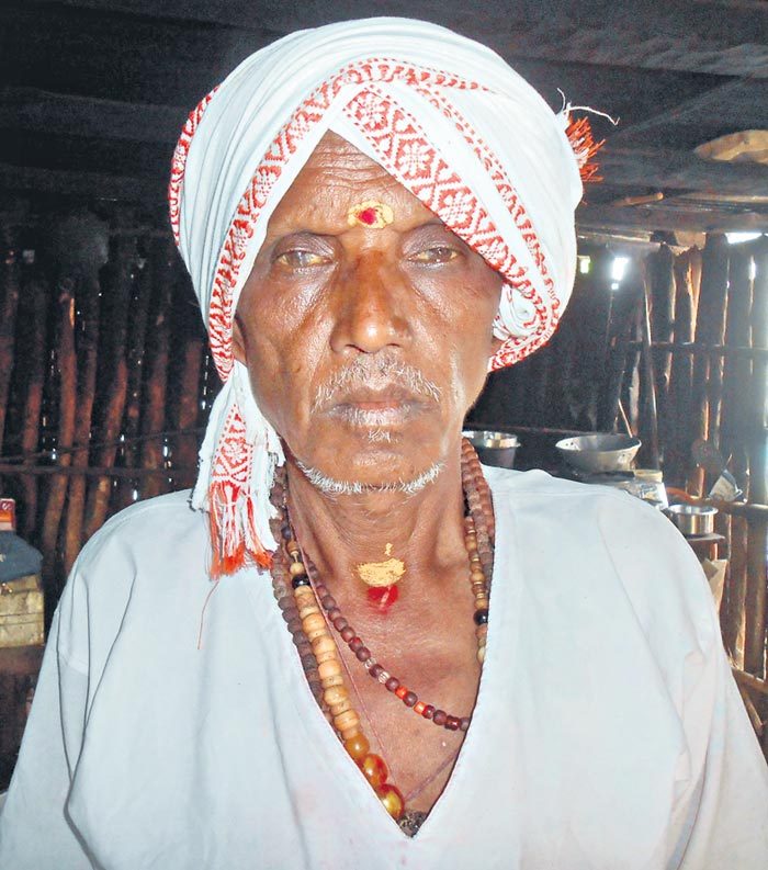 శిల్పిగురు అవార్డు గ్రహీత కోవ నానేశ్వర్‌ మృతి