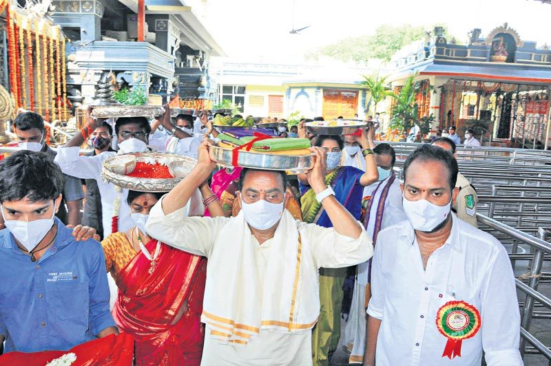 కన్నుల పండువగా రామయ్య పెండ్లి