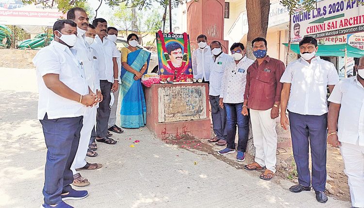 ఇంద్రారెడ్డి సేవలు మరువలేనివి