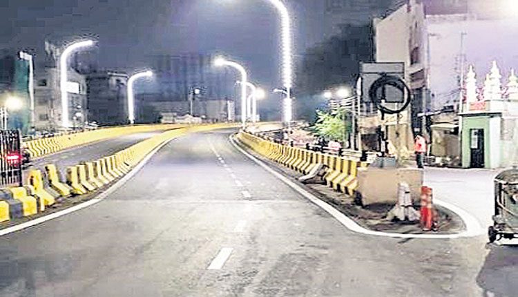 పకడ్బందీగా కర్ఫ్యూ అమలు