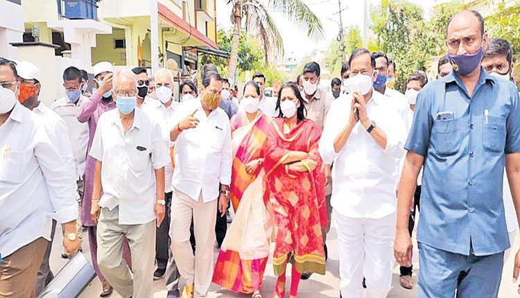 చెరువులను..  సుందరీకరిస్తాం