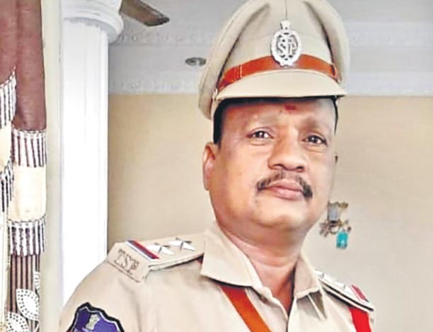 కొవిడ్‌తో కామారెడ్డి ఎస్సై మృతి