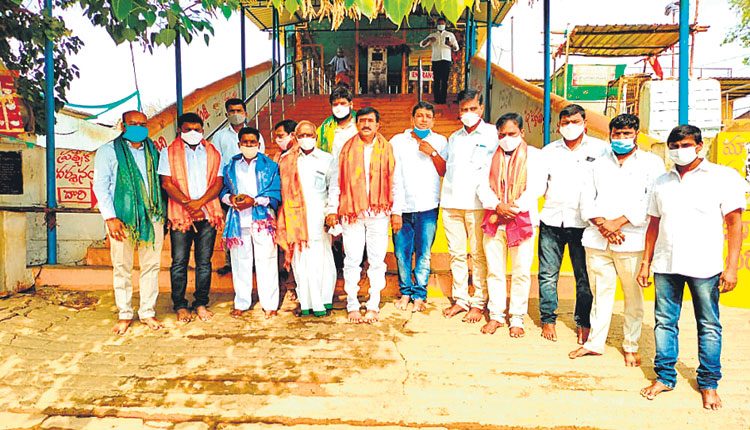 కరోనా నుంచి ప్రజలను రక్షించాలి