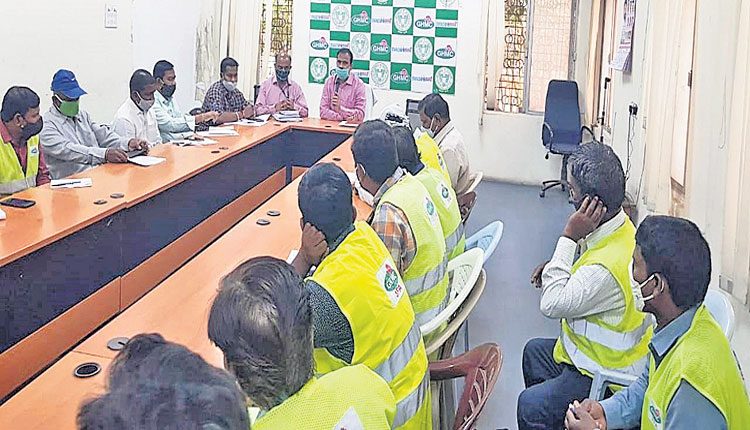 వందశాతం స్వచ్ఛత కోసం ఇంటింటి సర్వే