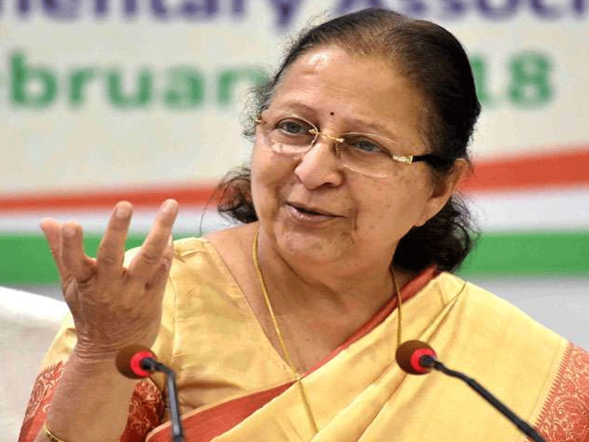 సుమిత్ర మహాజన్ చ‌నిపోయారంటూ పుకార్లు.. కేసు నమోదు