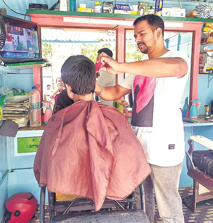 డబ్బా పోదు, కరంటు వస్తది