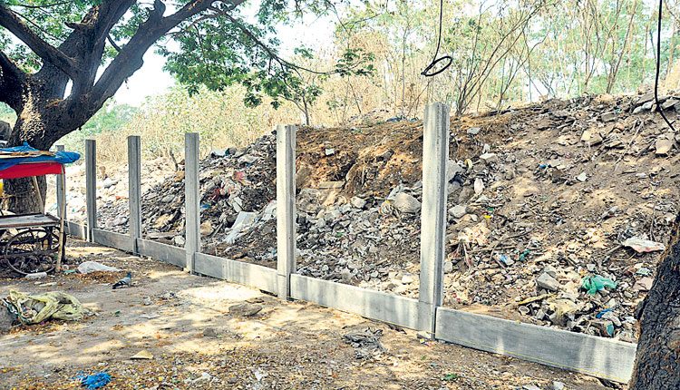 మలుపు తిరుగుతున్న భూ వివాదం