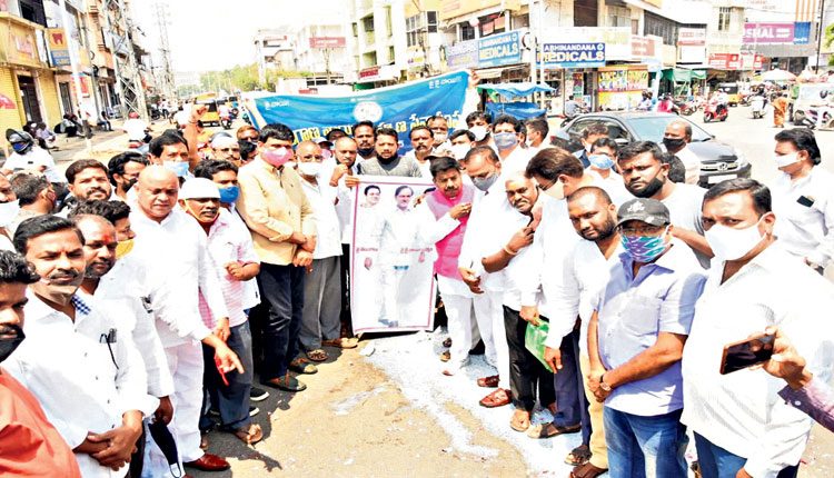 అన్నివర్గాల పక్షపాతి సీఎం కేసీఆర్
