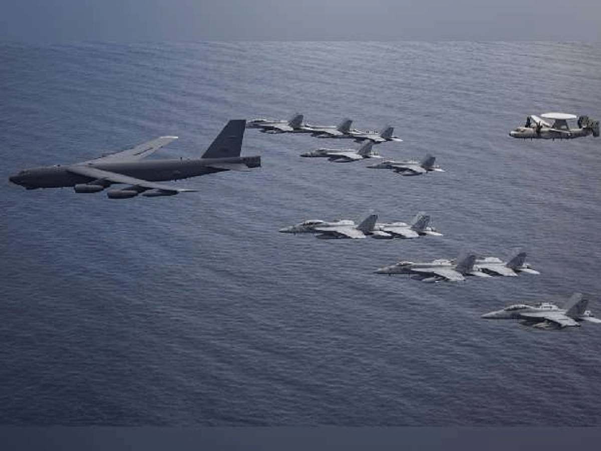 వివాదాస్పద ద్వీపాల వ‌ద్ద‌ ఫిలిప్పీన్స్ సైనిక విన్యాసాలు