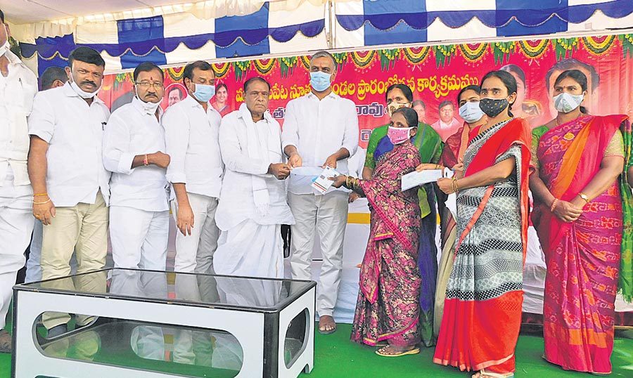 మాసాయిపేటను ముద్దాడనున్న గోదావరి