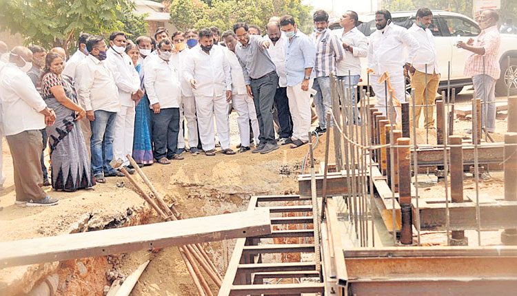 వచ్చే ఏడాదికి స్టీలు వంతెన పూర్తి