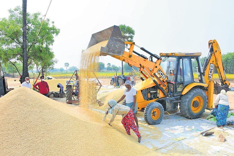 తూర్పారకు జేసీబీ సాయం