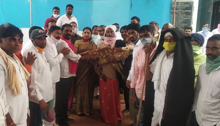 గొల్లకుర్మల ఆర్థిక బలోపేతానికి కృషి