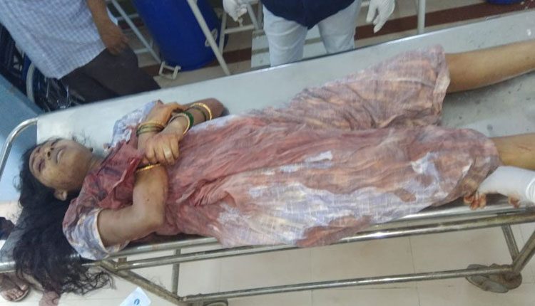 అనుమానాస్పద స్థితిలో వివాహిత మృతి