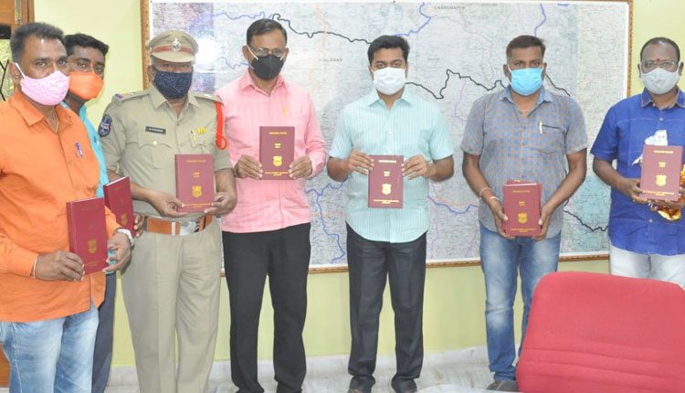 వైద్య సేవలను వినియోగించుకోవాలి