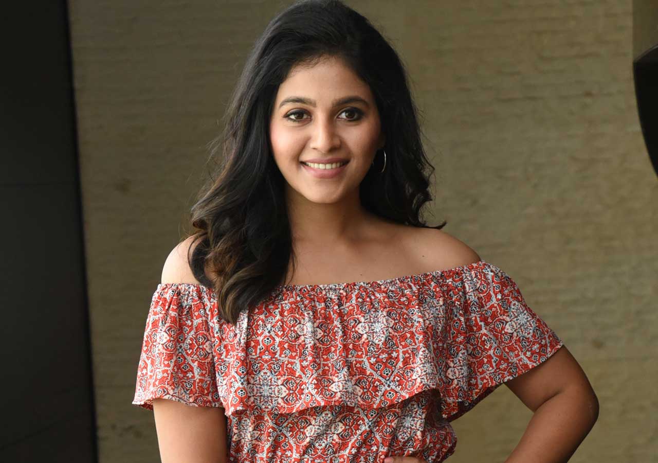 అంజలికి కరోనా .. క్లారిటీ ఇచ్చిన హీరోయిన్