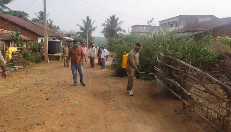 గ్రామంలో స‌గం మందికి క‌రోనా..!