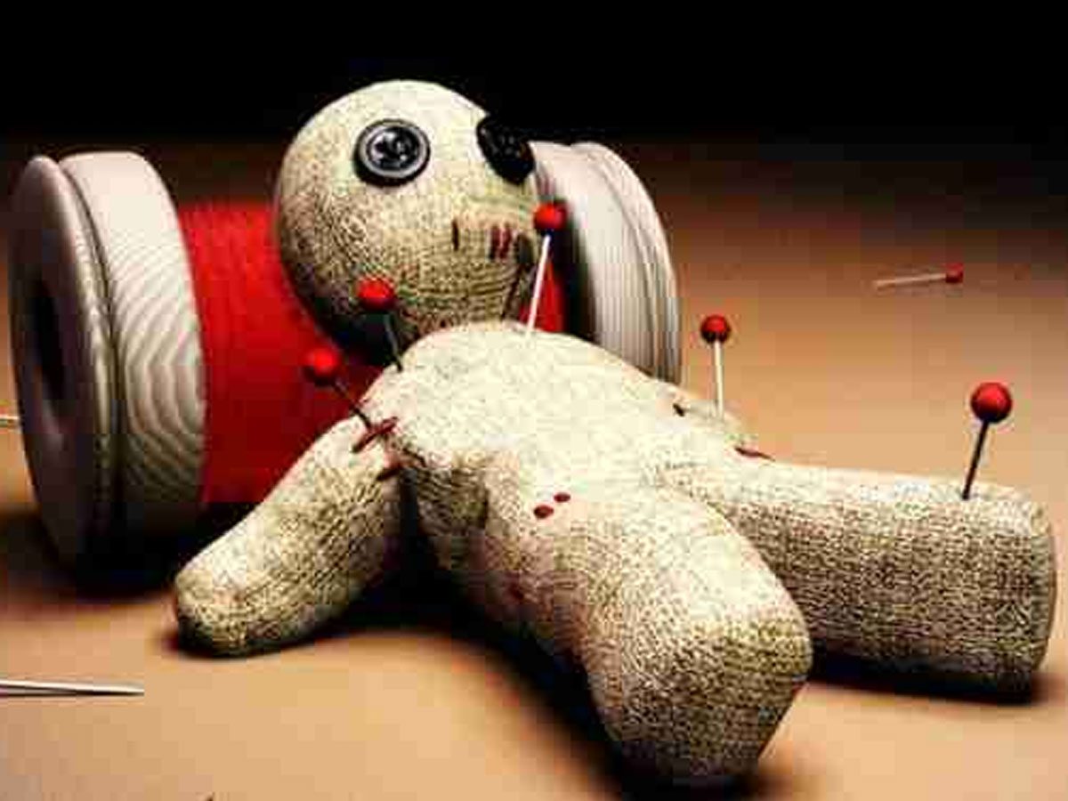 శ్మశానవాటికలో క్షుద్ర పూజలు