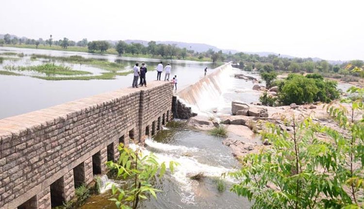 నిజాం సాగ‌ర్ ప్రాజెక్టులోకి గోదావ‌రి నీరు