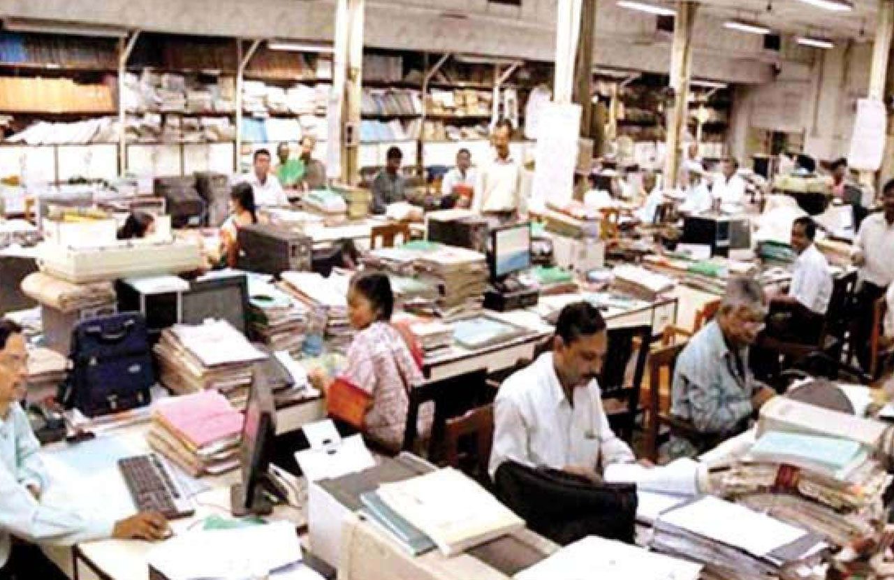 కేంద్ర ఉద్యోగుల‌కు రిలీఫ్‌.. జూలై నుంచి డీఏ పెంపు..!