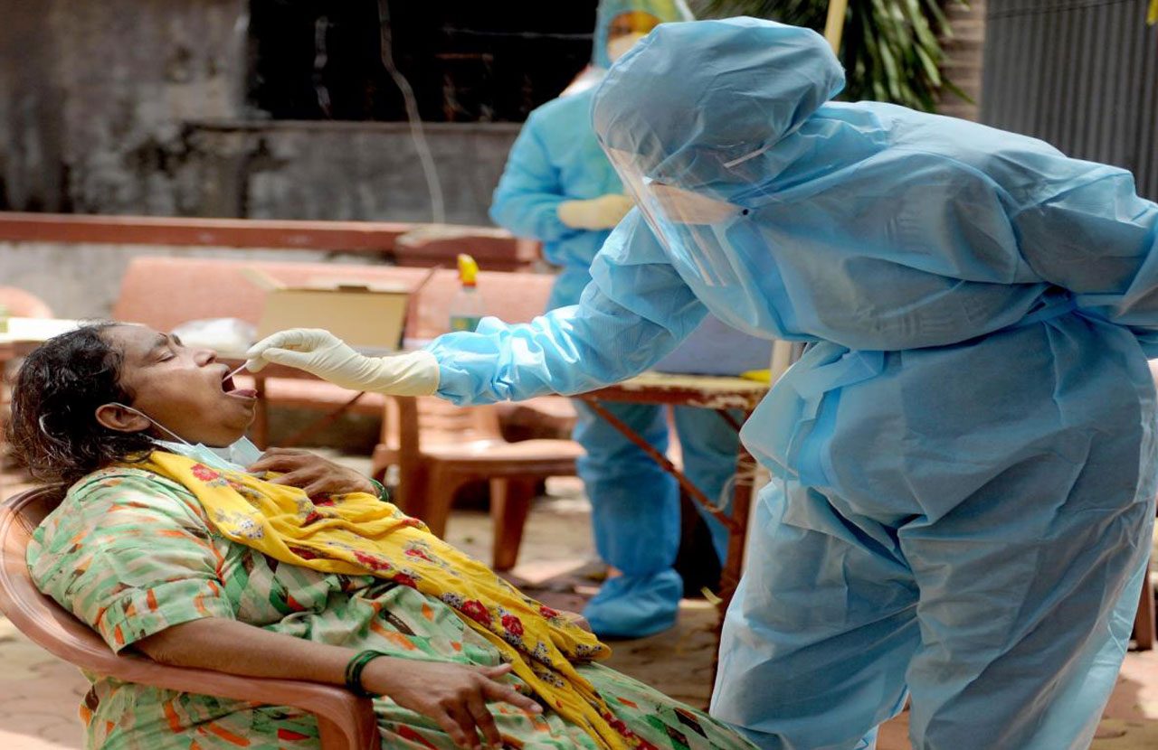 క‌రోనా రెండో వేవ్‌: మున్ముందు ఉద్యోగాల క‌ల్ప‌న స‌వాలే!