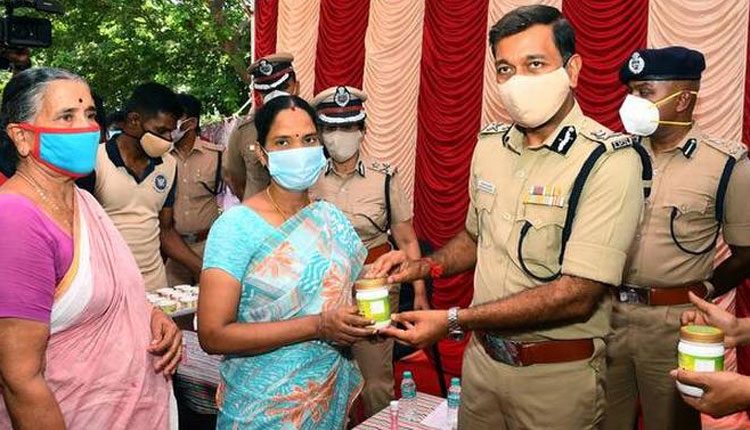 మాస్కులు ధరించనివారిపై 85 వేల కేసులు నమోదు