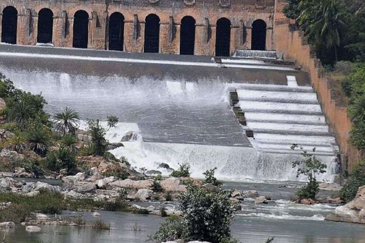 కావేరి నదిలో నలుగురు బాలురు గల్లంతు